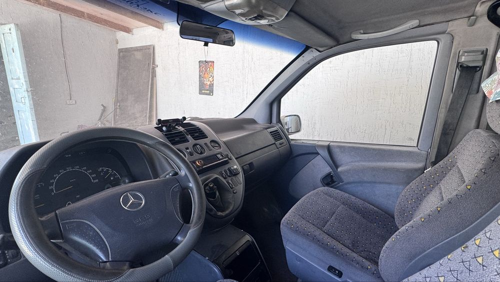 Mersedes benz vito 2003