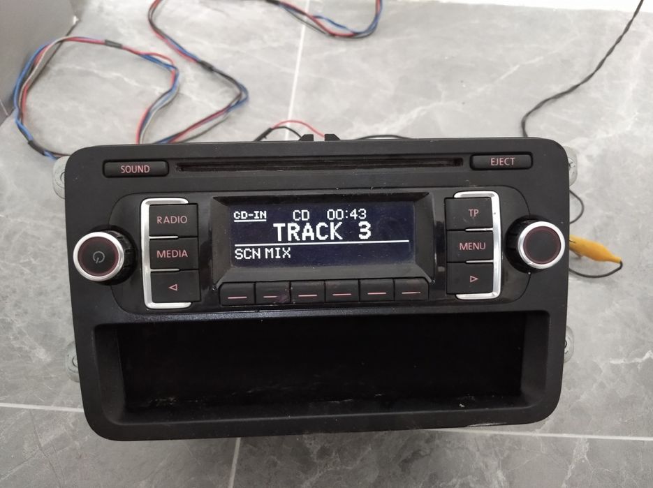 Автомагнитолла на в оригинале