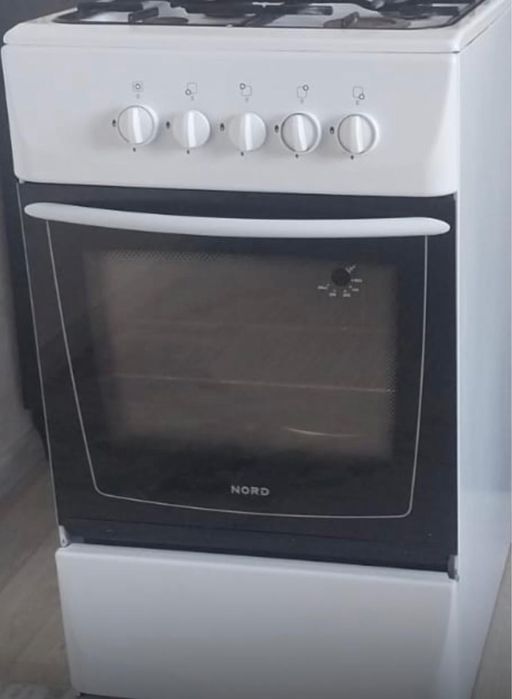 Продам газовою плиту