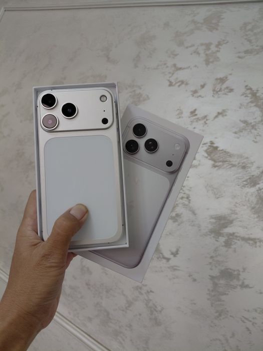 Продается Айфон телефон