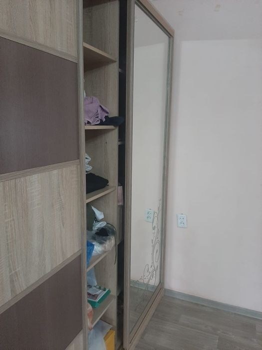 продам шкаф-купе в отличном состоянии