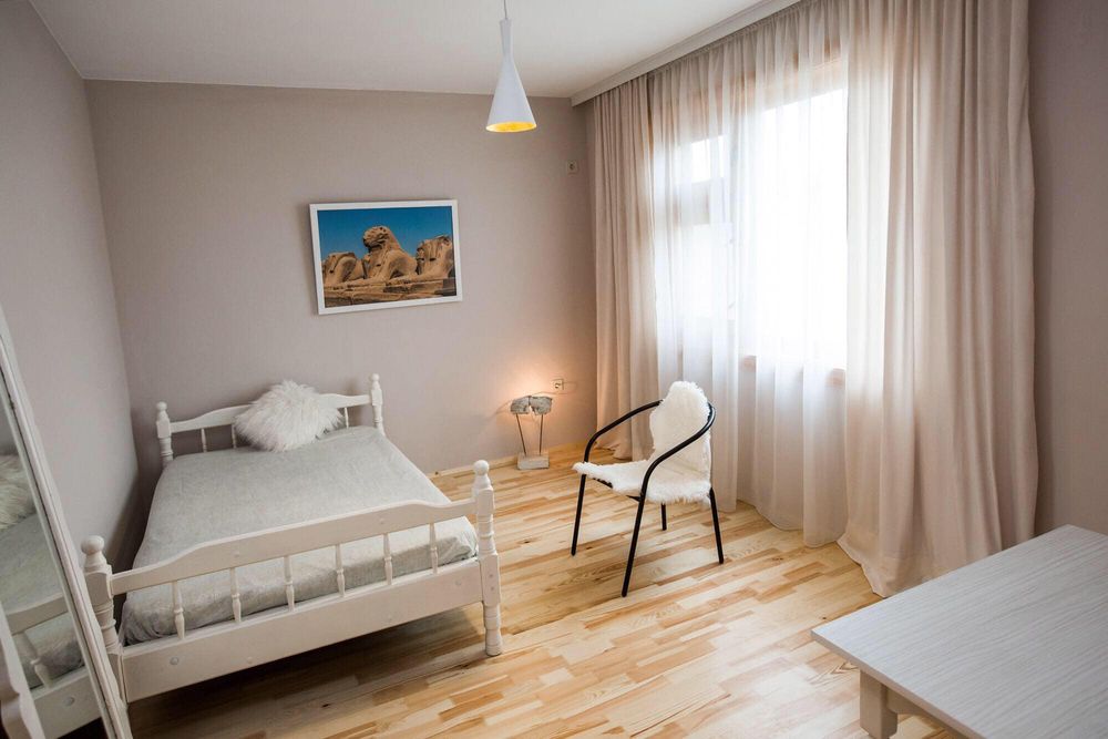 Дава се под наем Къща в Пловдив, Христо Смирненски - 160 кв.м за 1122 € - Снимка #9