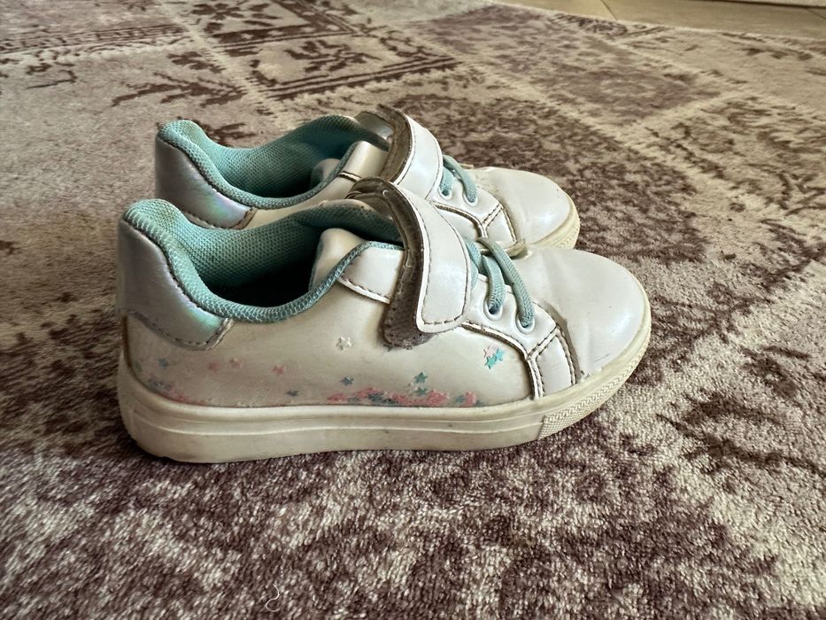 Детски оригинални маратонки адидас + други