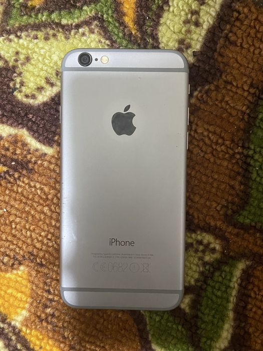 Iphone se2 обменяю 128гб и сверху Iphone 6