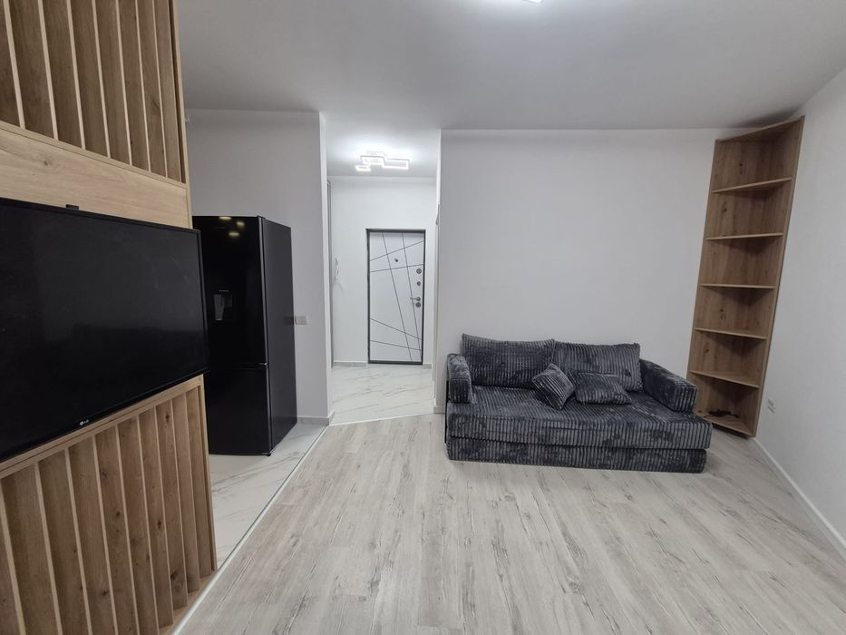 Închiriez garsonieră complet mobilată