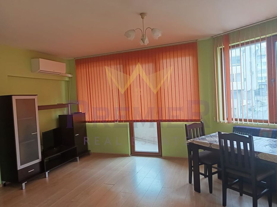 Дава се под наем Тристаен апартамент в Варна, Център - 86 кв.м за 612 € - Снимка #1