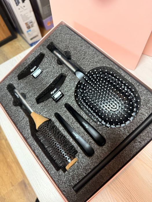 Dyson  taroq nabori