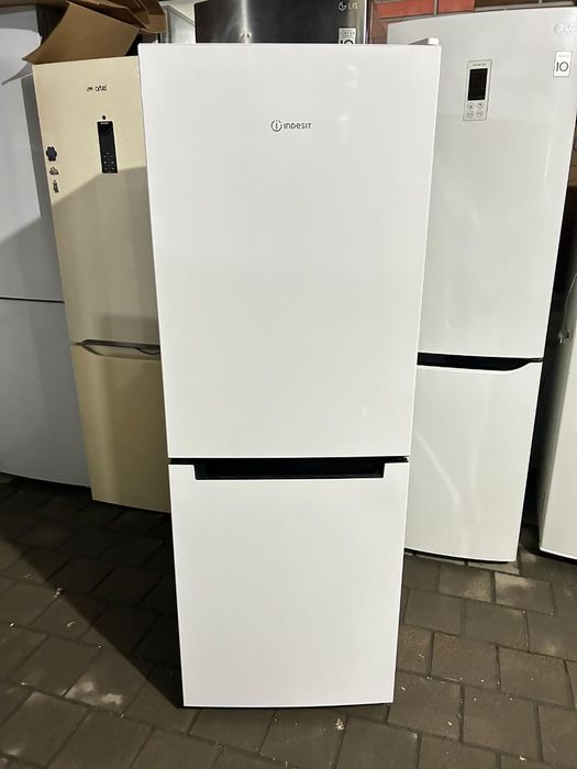 Продам холодильники