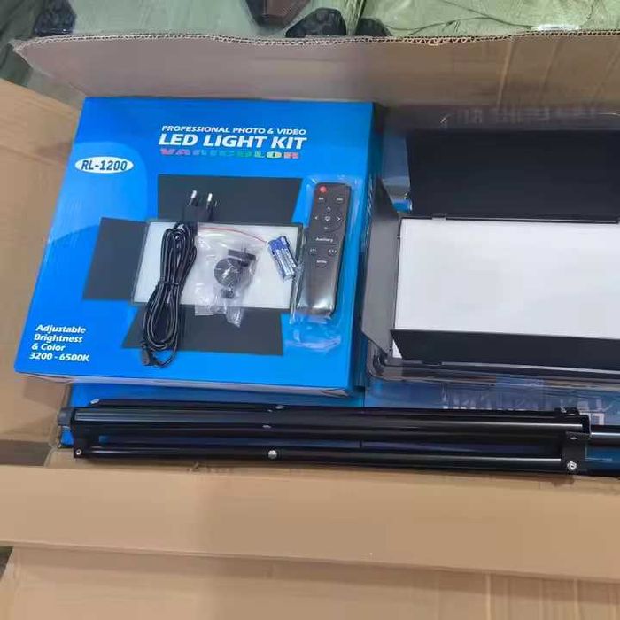 LED Light лампа RL-1200 + штатив