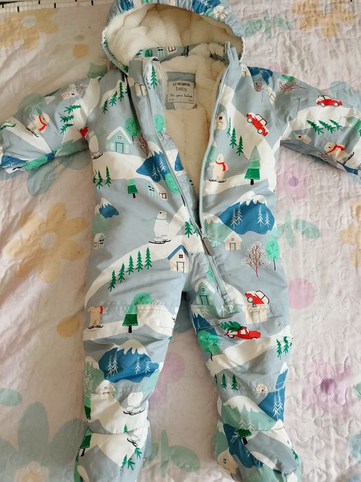Продам детские комбинезоны