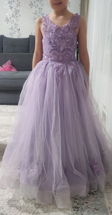 Продам платье очень красивое