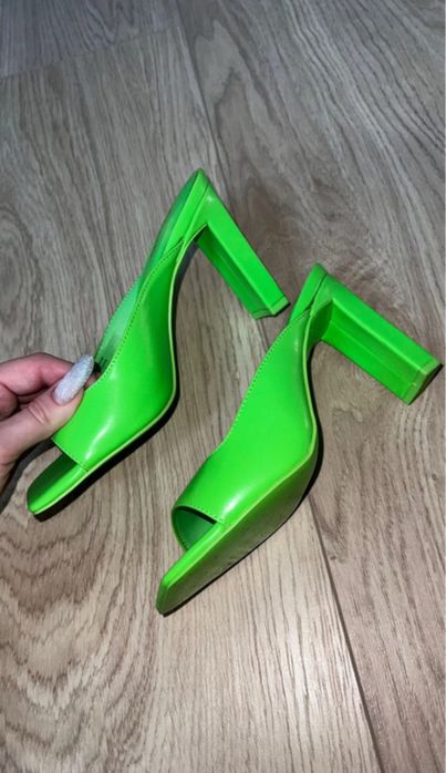 Papuci verde neon Aldo