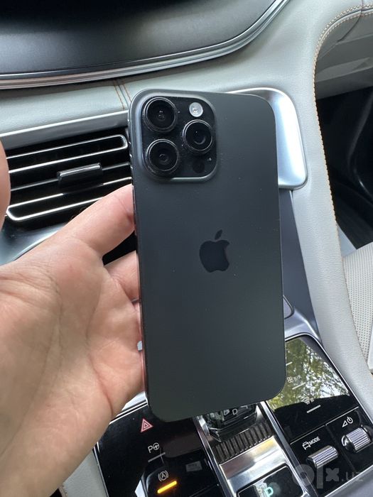 Iphone 16 pro max Qora