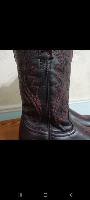 Продается настоящие ковбойские кожаные сапогие