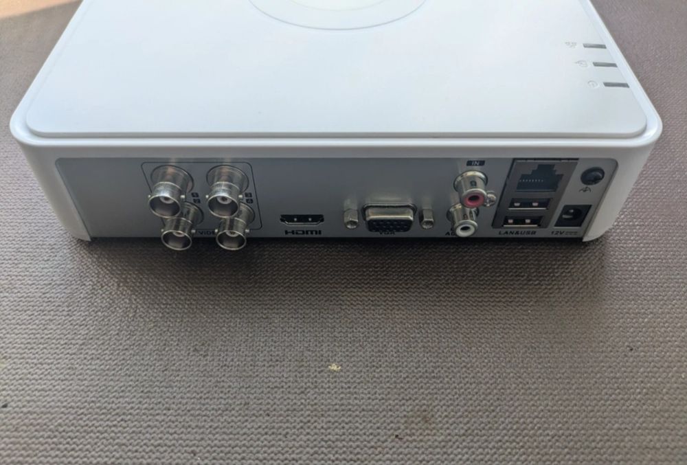 DVR HIKVISION 4-ри канален up to 6TB HDD
70 €