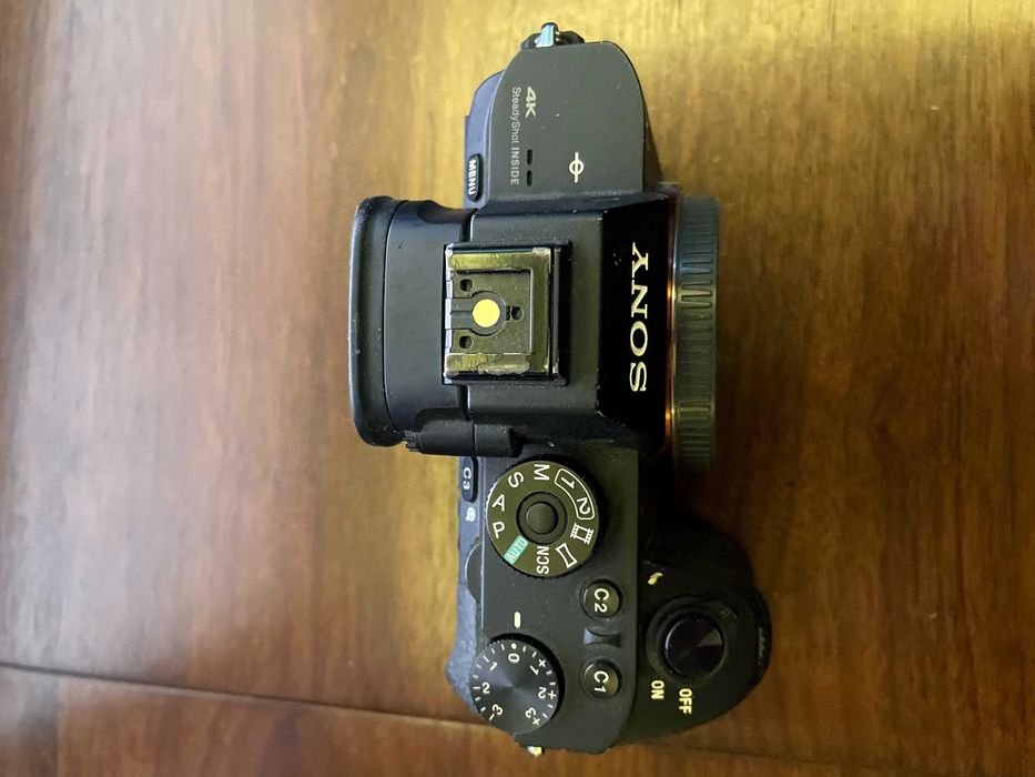 sony A7R 42.4mp full frame