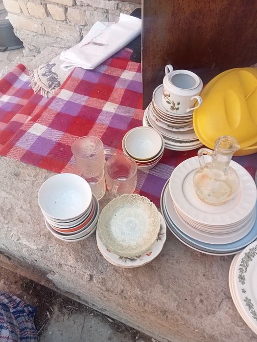 Посуда разные есть тарелки