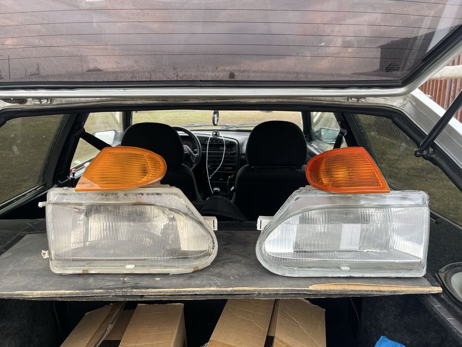 Продам фары и поворотники в комплект