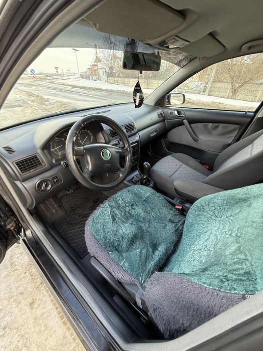 Vând skoda octavia 1