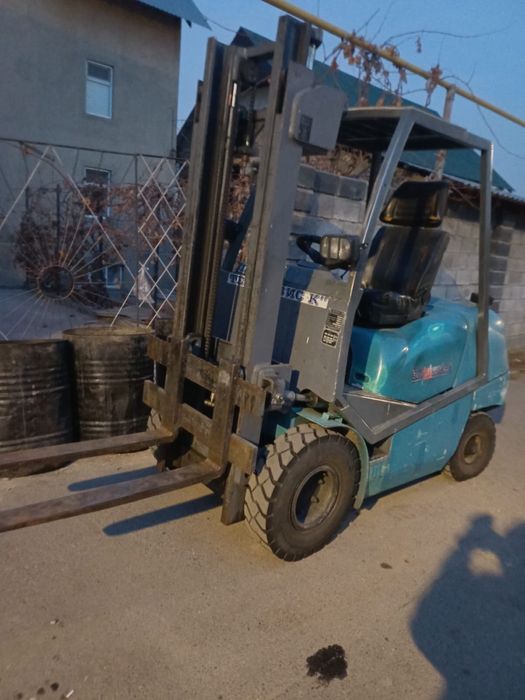 Продам вилочный погрузчик