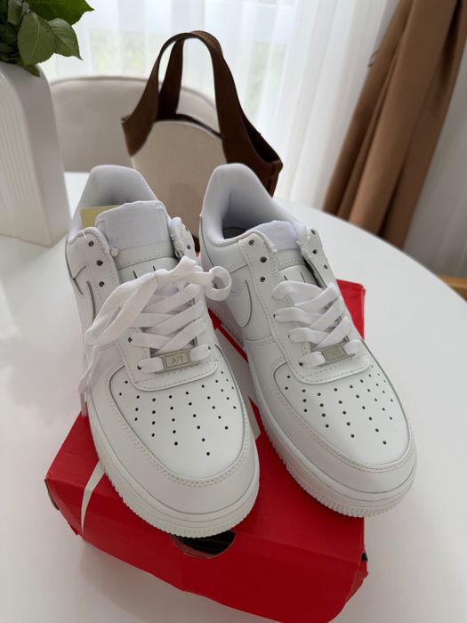 Дамски маратонки Nike AF1