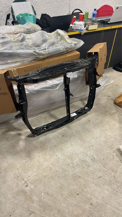 Highlander 2014-19 телевизор