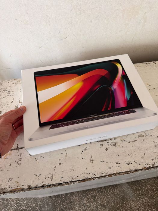 macbook pro 16 2019 second hand si noi de vanzare • Anunturi • OLX.ro