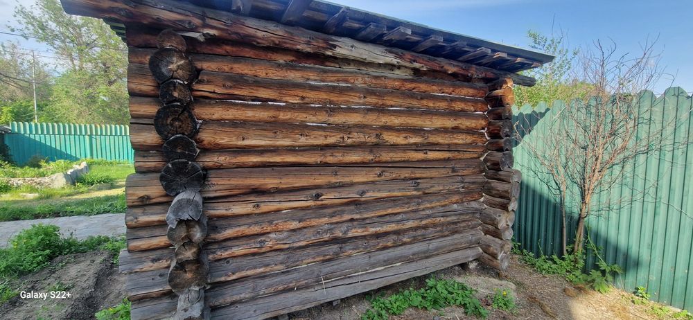 Продам  деревянный сруб цельный в круг.