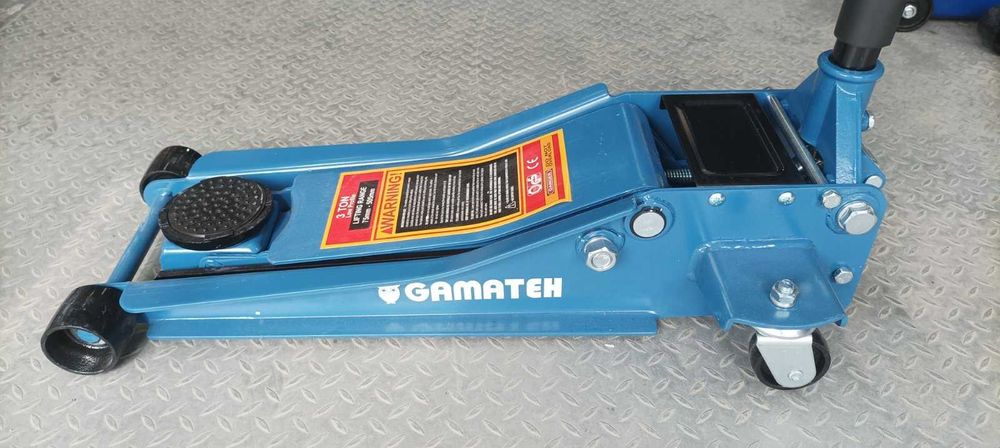 Крик гаражен хидравличен нископрофилен 3 т FJ334A с двойна помпа