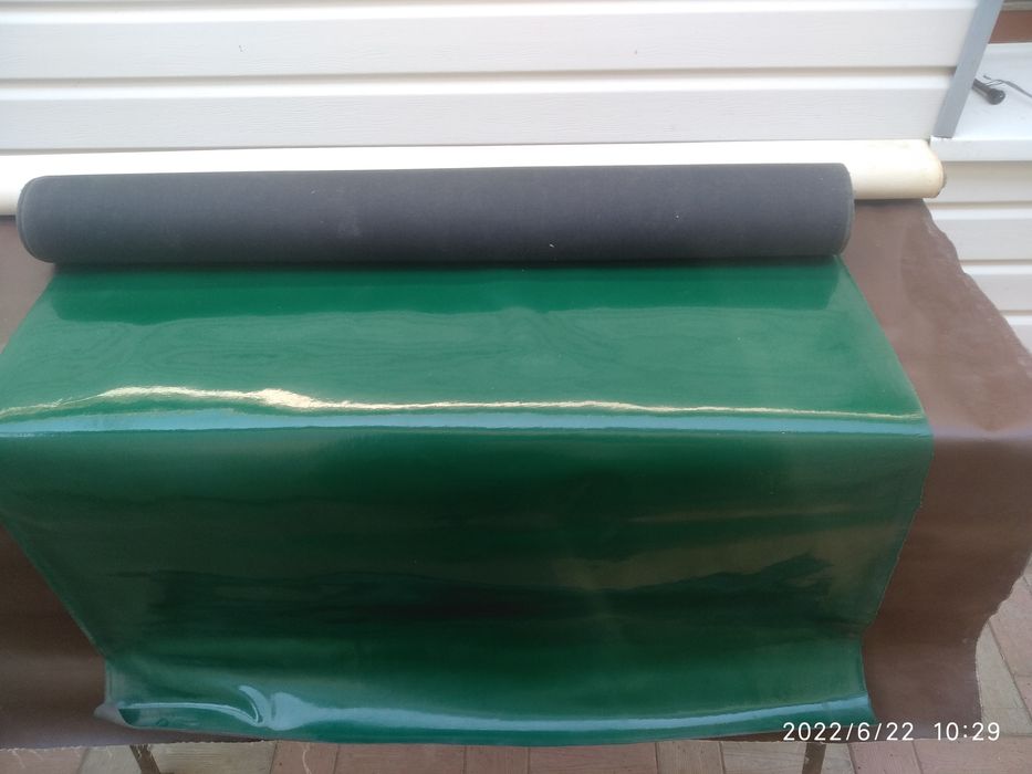 Продам кожзаменитель.