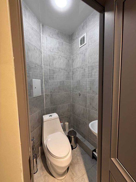 ПРОДАЕТСЯ 3в4/7/9  95м2 на: Метро Айбек