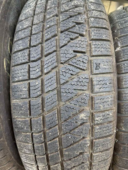 Зимни гуми KUMHO 235/70/16