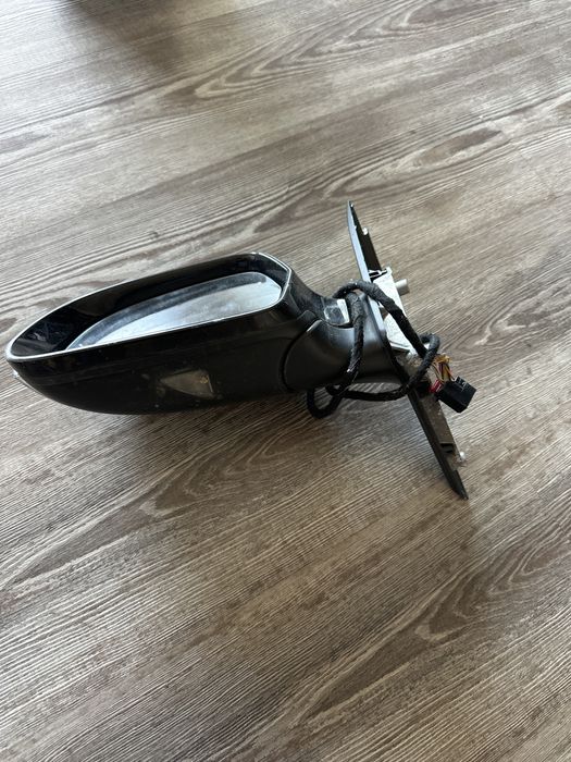 Огледало ляво за Skoda Superb