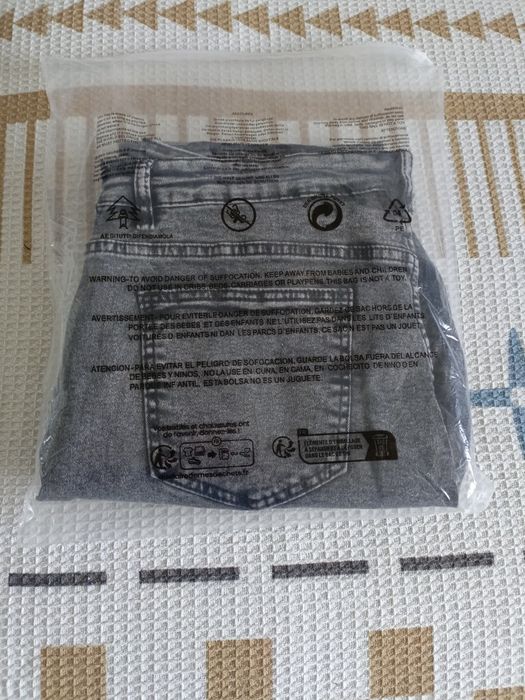 Продам джинсы (новые)