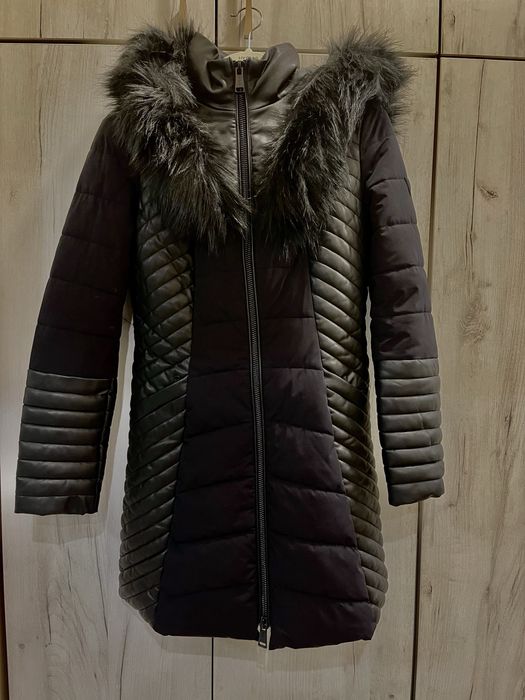 Дамско яке Guess