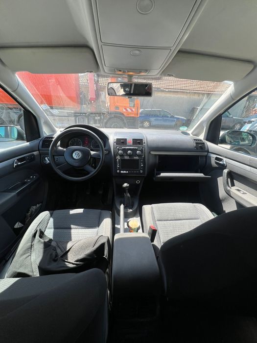 На части VW TOURAN 1.6 FSI 115 кс код  BAG 2006год
