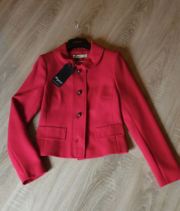 Ново елегантно късо дамско сако Vayana Collection