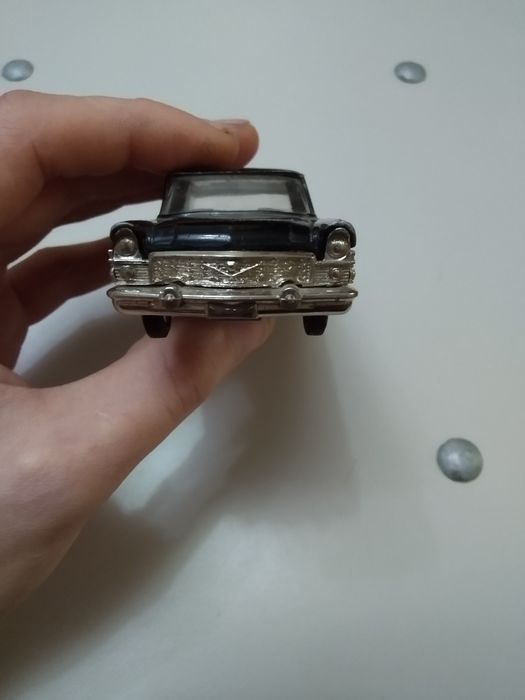 Колекционная,масштабная модель Чайка. Газ-13. СССР.