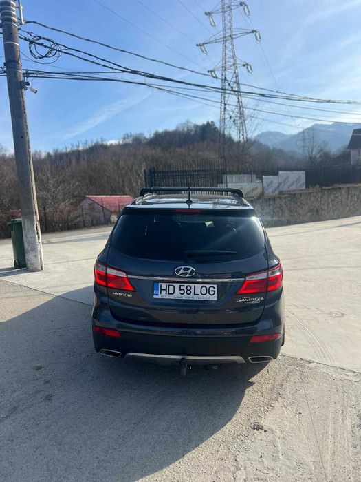 Hyundai Grand  Santa FEE 7 locuri
