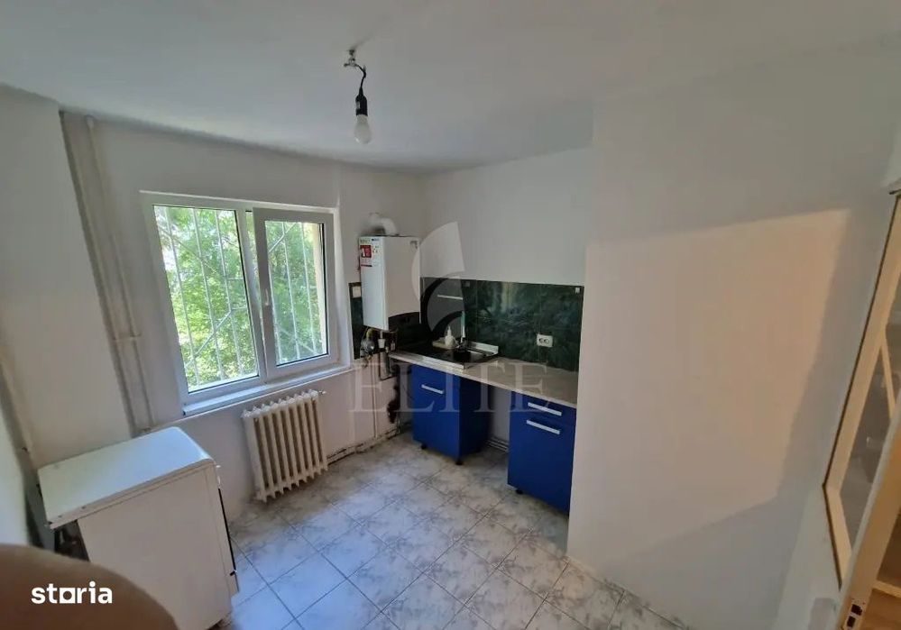 Apartament 3 camere în zona SIRENA
