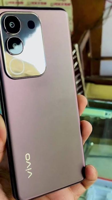 Срочно продам  vivo y29  8+8 na 128