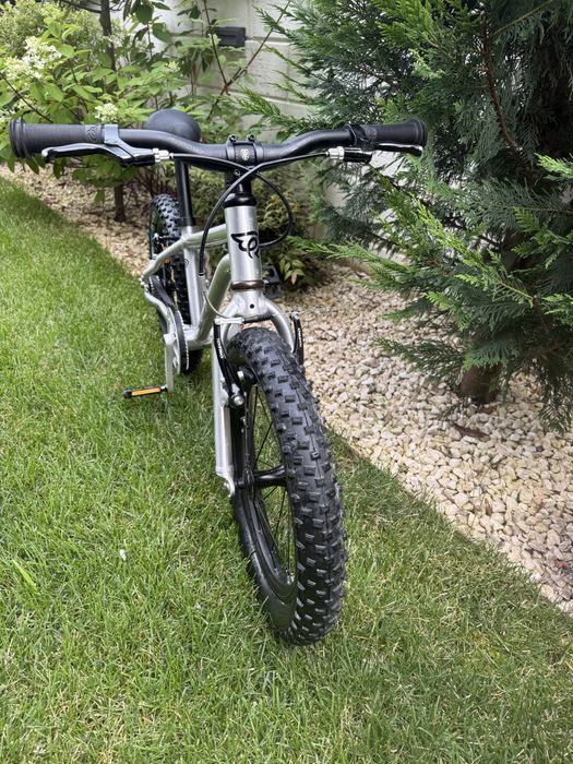 Bicicletă copii Early Rider Seeker 14”  – Ultra ușoară, stare excelentă