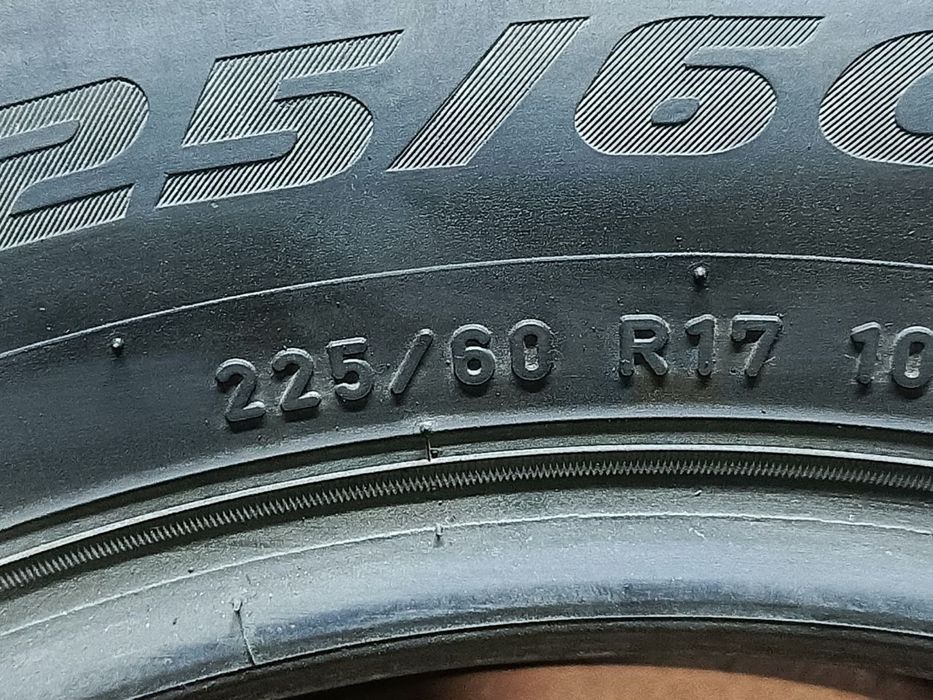 225/60/17 пара шин