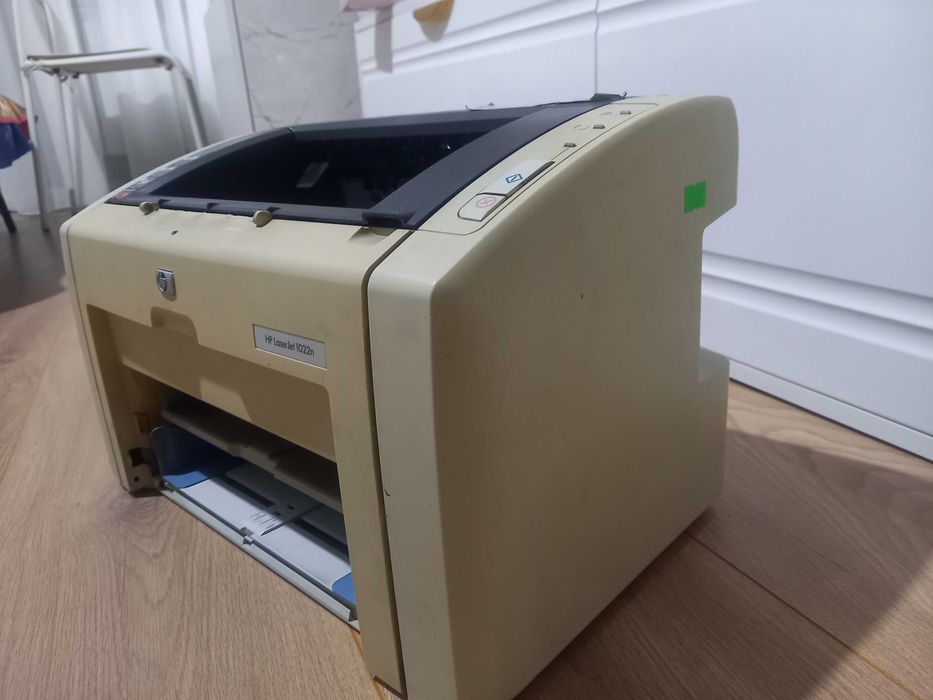 Принтер НР 1022n б/у