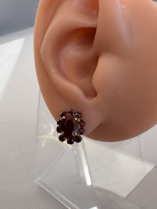 Cercei din aur 8 k si granate Boemia