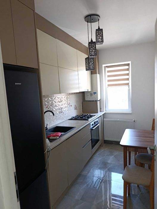 De închiriat apartament 2 camere