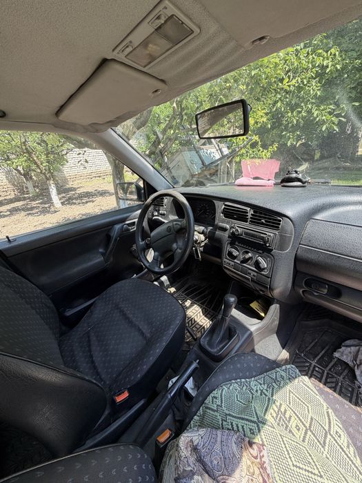 Volkswagen Golf 3 на части
