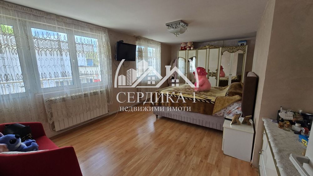 Къща в София, област-гр.Златица