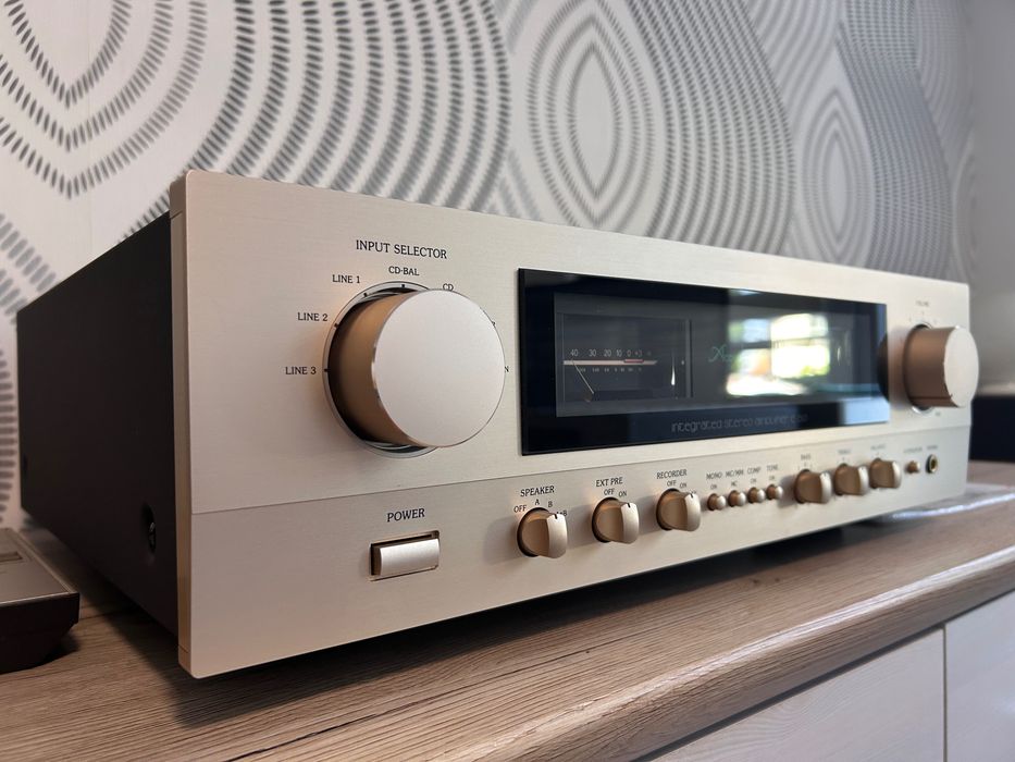 Accuphase E-250, Amplificator integrat stereo 2x90W / 8 ohm (230V)
