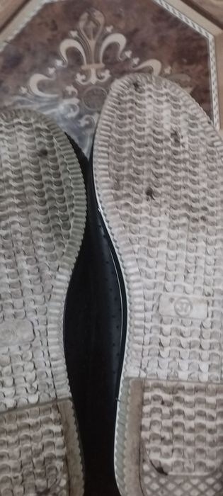 Обувь 37 размер.